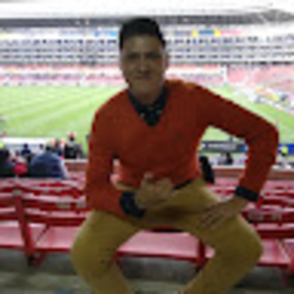 Meet your Posher, Adrian - Picture 1 of 1